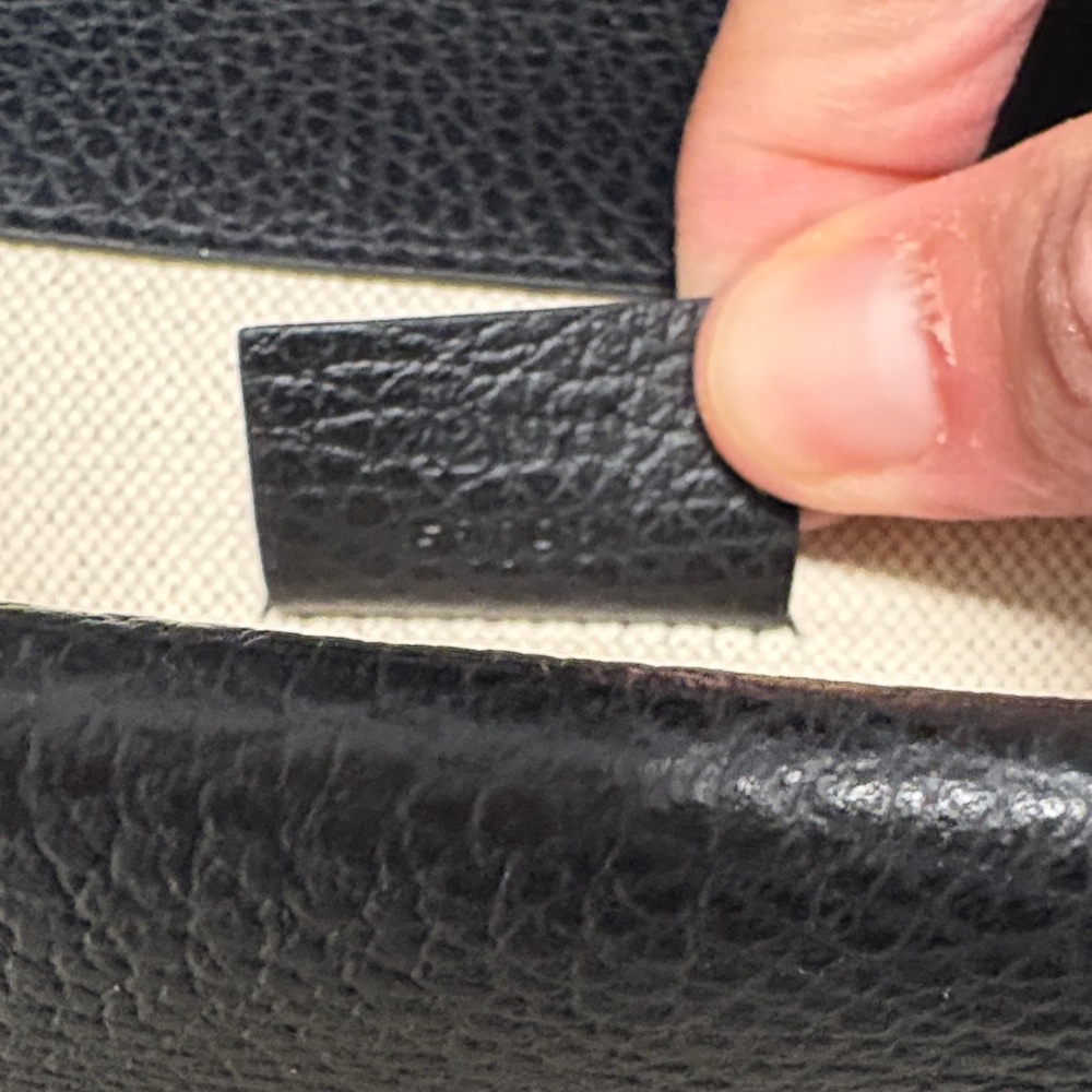 Like New Gucci Leather Chain Shoulder Bag - Picture 10 of 11